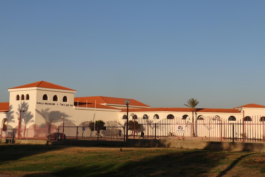 Beach Front House Caesarea Exterior photo